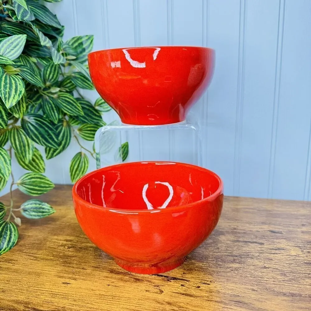 2 Crate&Barrel Red Coupe 5.75in Cereal Soup Bowls Crate and Barrel & VERY NICE
